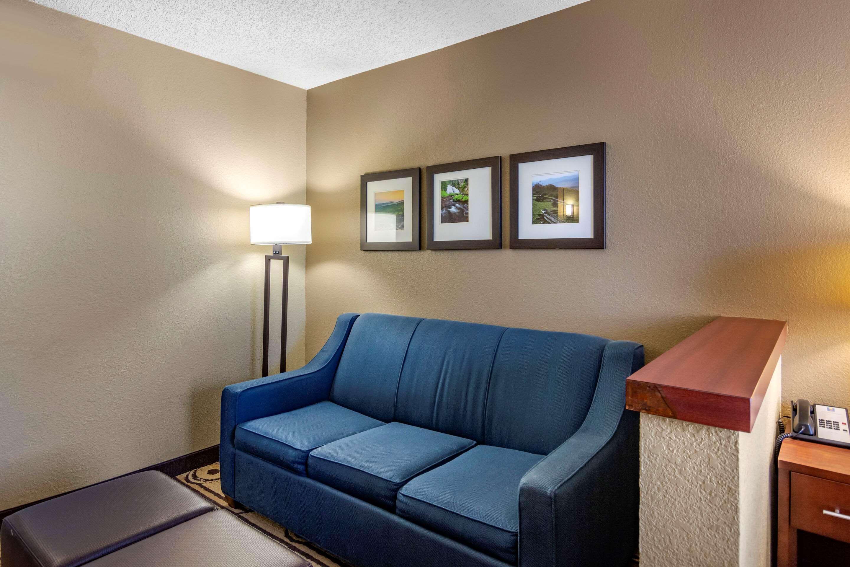 Comfort Inn & Suites Staunton Exterior foto
